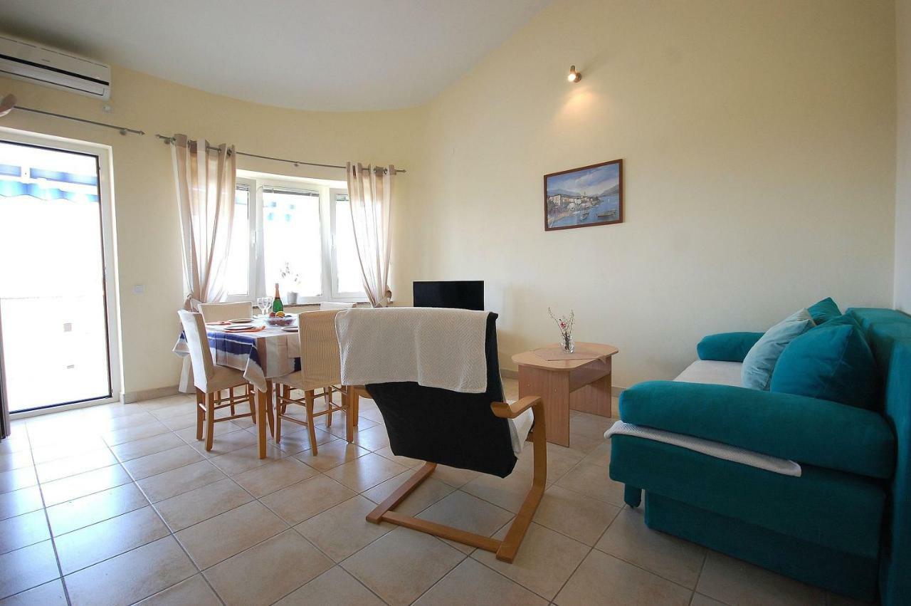 Apartments Nency By El-Pi Tours Malinska Zewnętrze zdjęcie